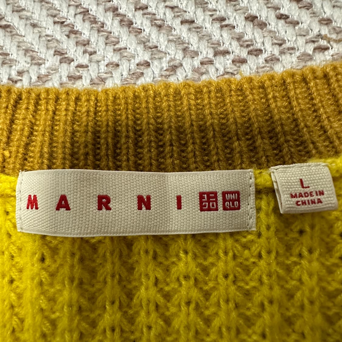 UNIQLO X MARNI v neck knit sweater 상품이미지3