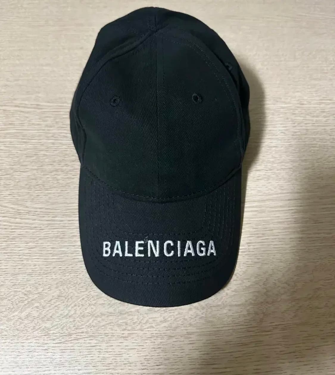 발렌시아가 자수 볼캡 블랙 상품이미지1