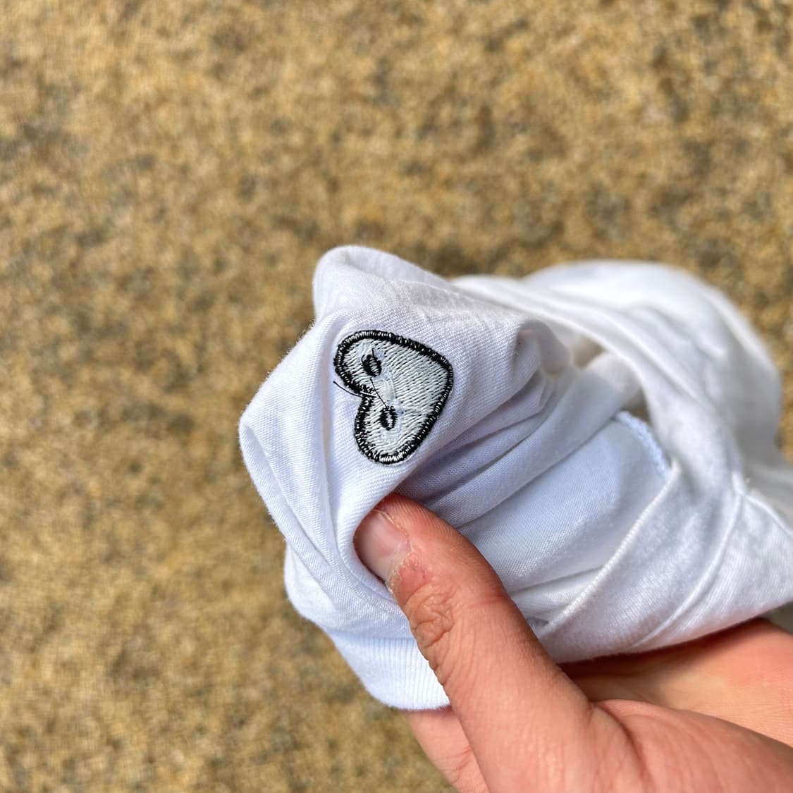 꼼데가르송(comme des garcons) 화이트 로고 반팔티 상품이미지5