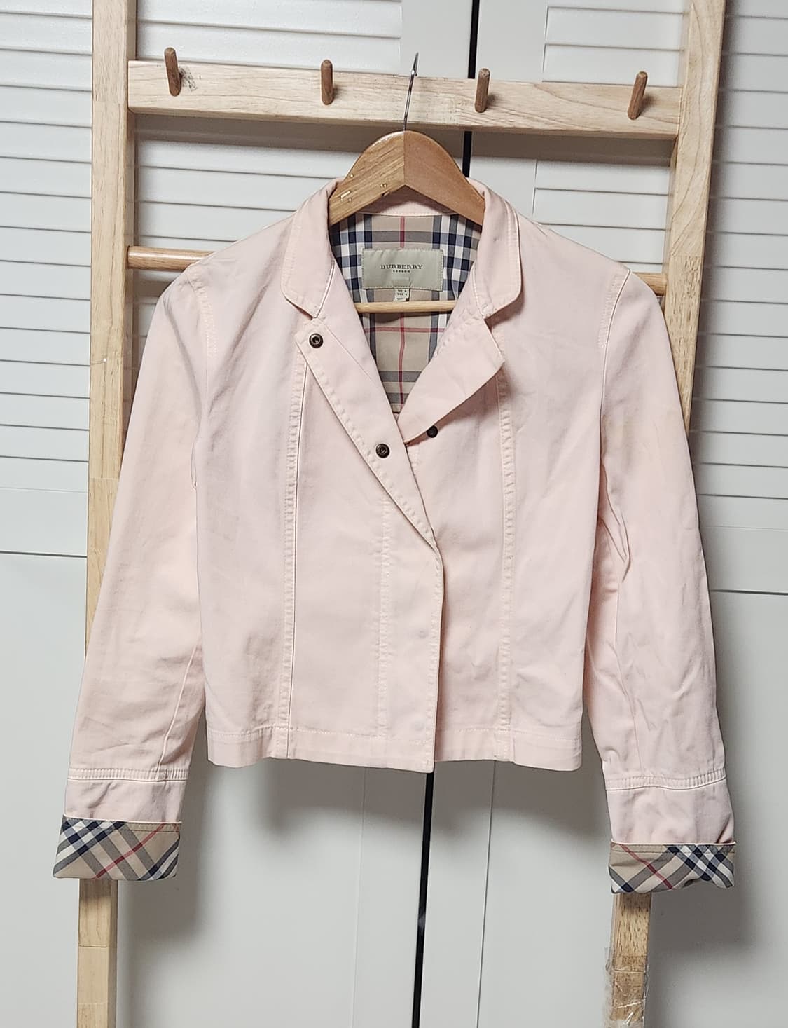 버버리 딸기우유 블레이져 체크 크롭 자켓 상품이미지1