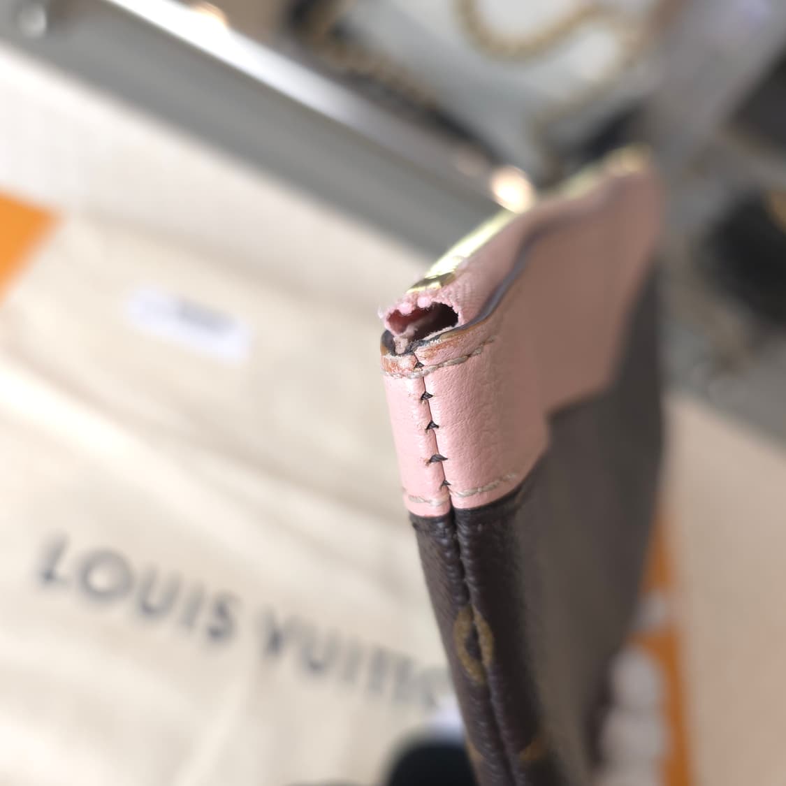 [정품/중고] 루이비통 모노그램 데일리 파우치 상품이미지6