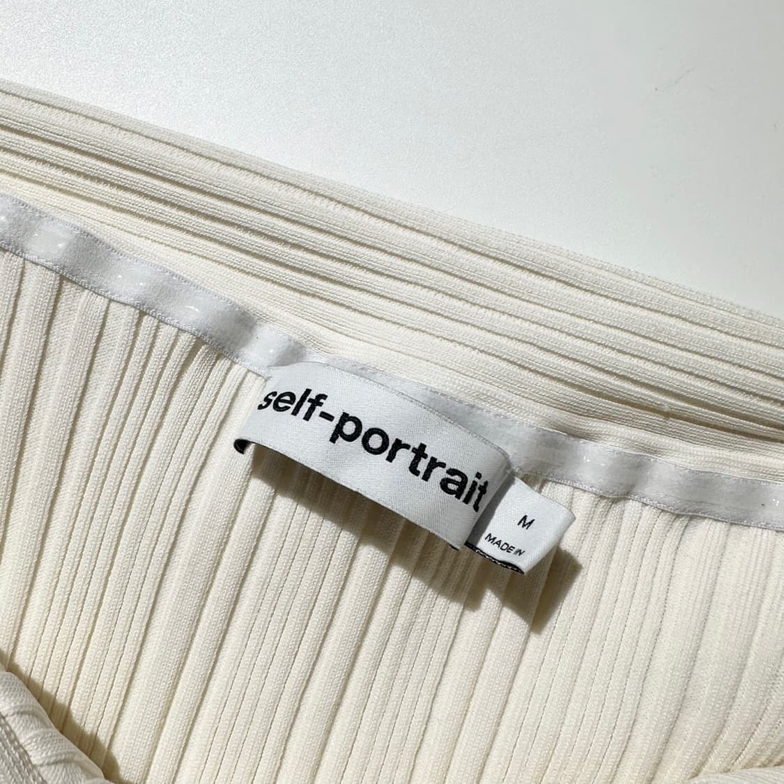 셀프 포트레이트 오프숄더 니트 탑 상품이미지4