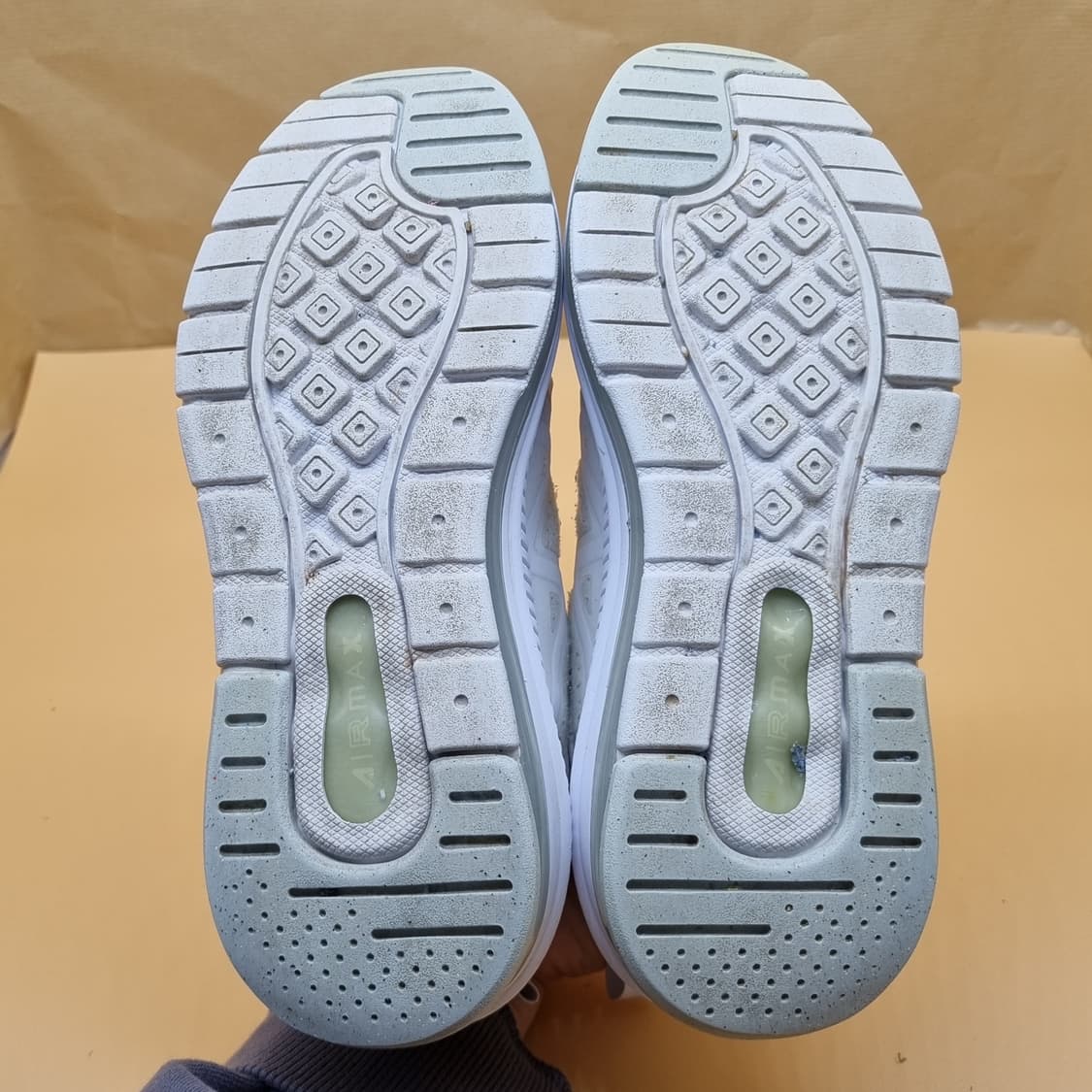 나이키 에어맥스 게놈 여성운동화230 상품이미지3