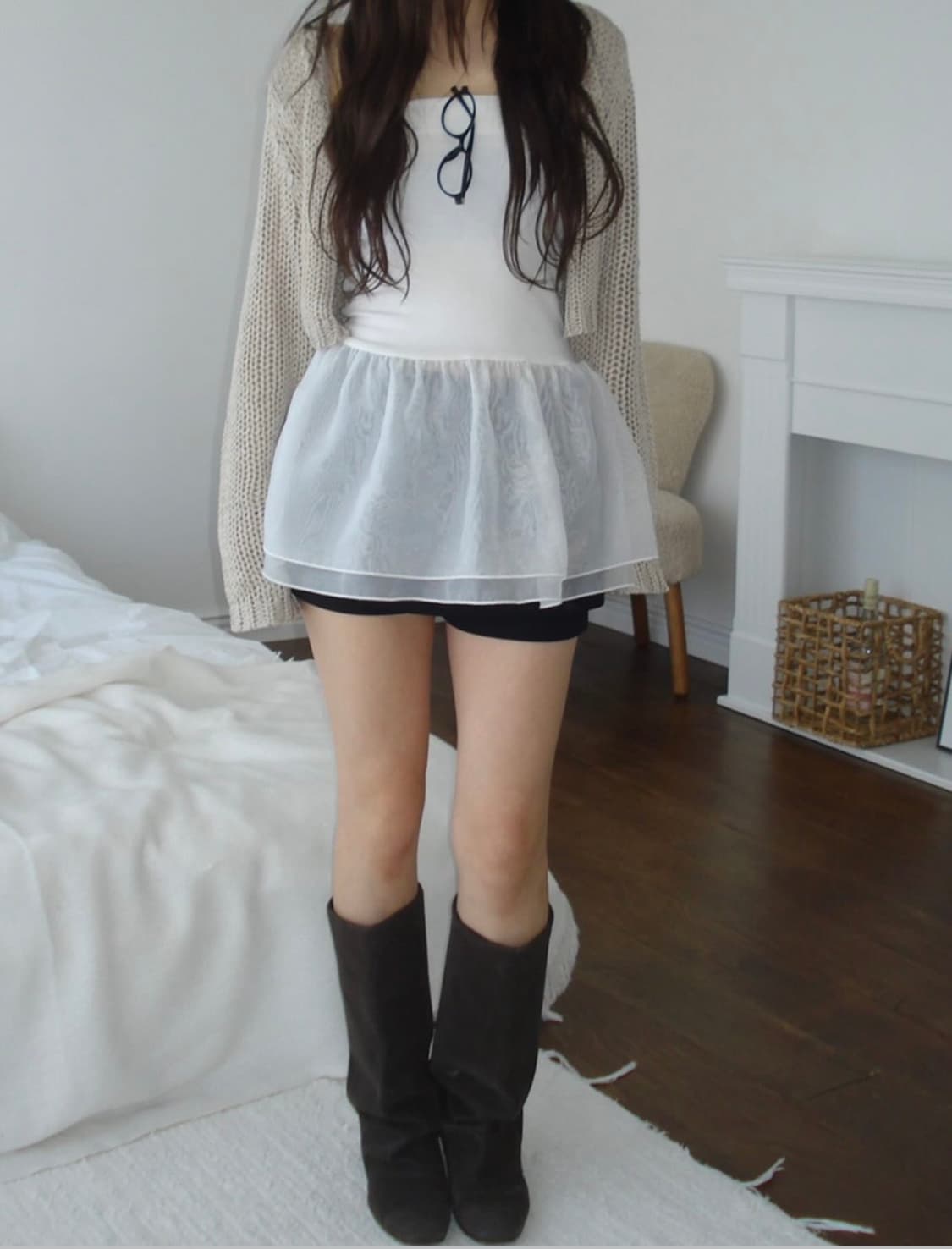 아워캐비넷 러플 탑 원피스 (1번 시착) 상품이미지1