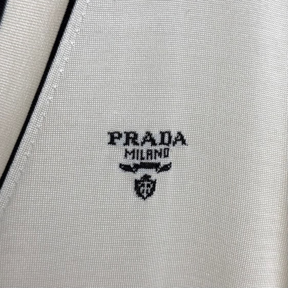 프라다 로고 자수 가디건 38사이즈 상품이미지3