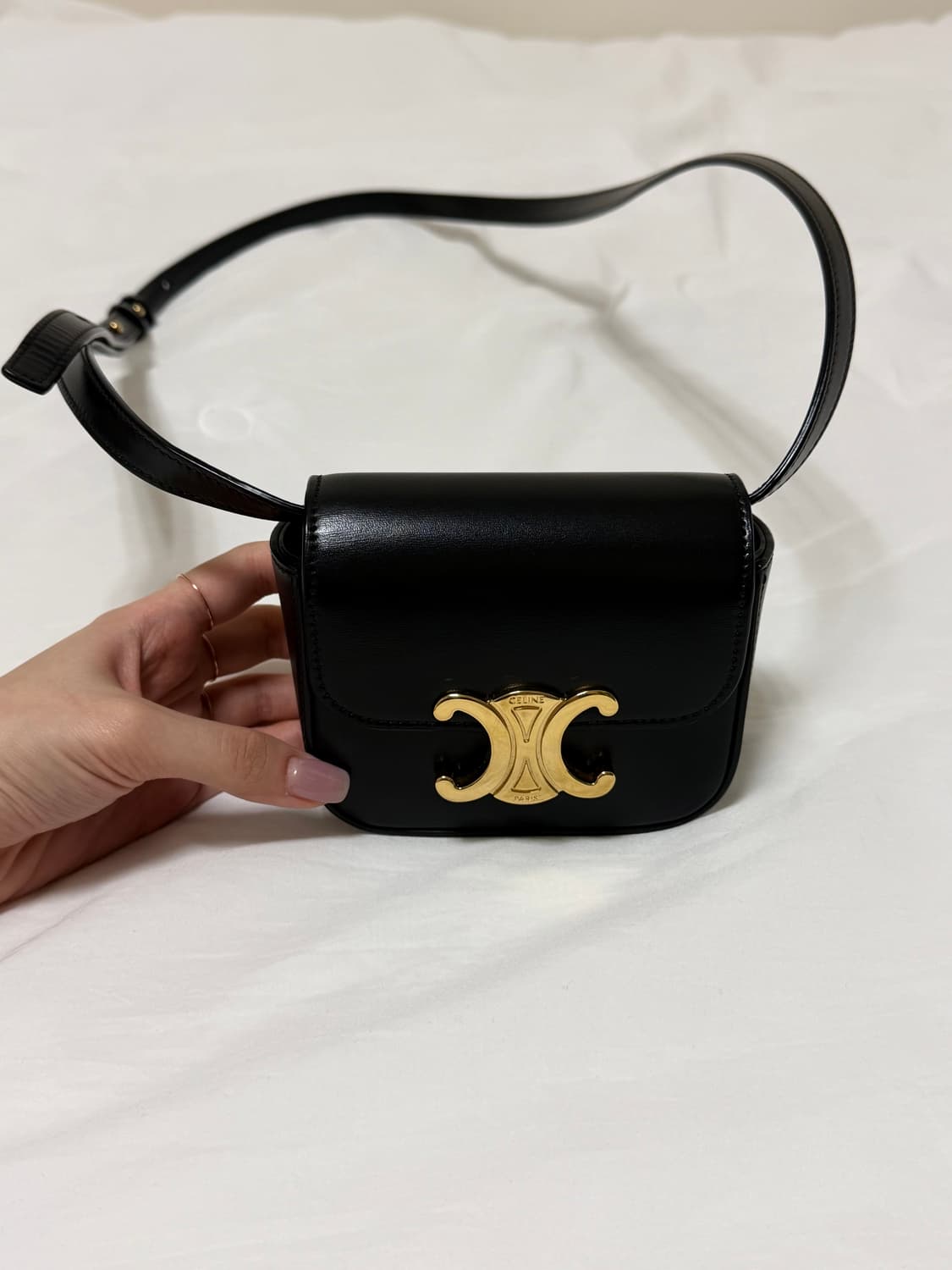 셀린느 미니 클로드백 트리오페 블랙 상품이미지2