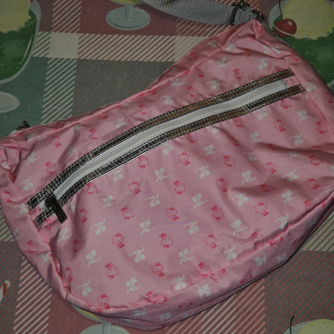 09s 꾸레쥬 x 키티 핑크 나일론 리본 2way백 상품이미지9