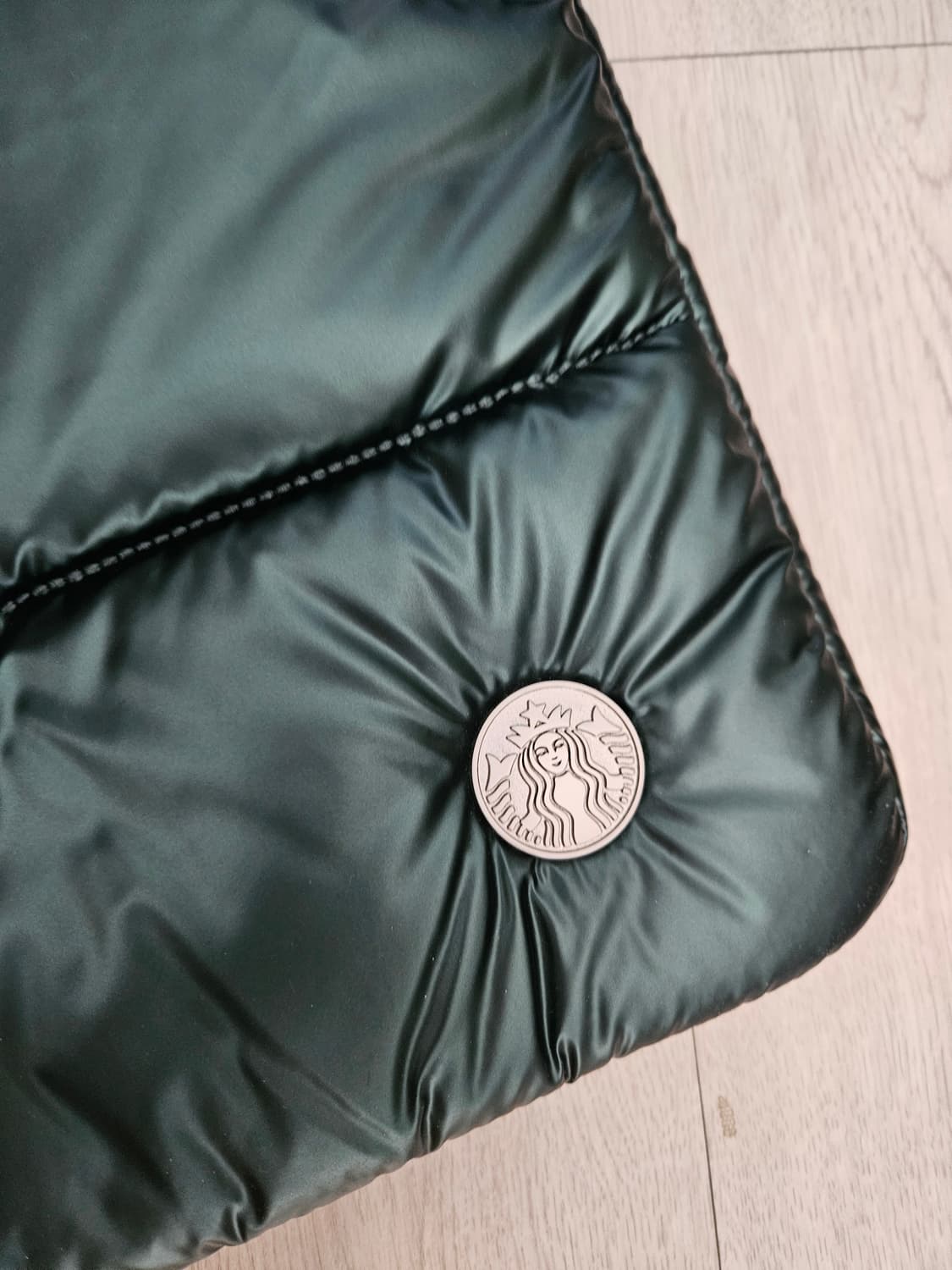 스타벅스 퀼팅 노트북 파우치 그린 상품이미지2