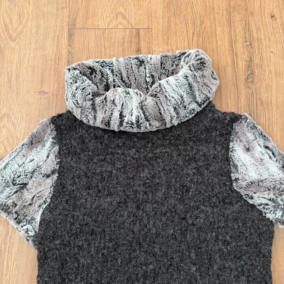 Fur pocket turtleneck knit 상품이미지2