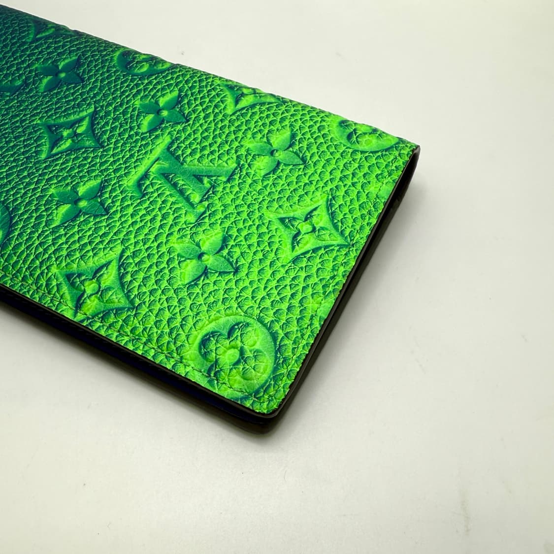 루이비통 토뤼옹 장지갑 상품이미지5