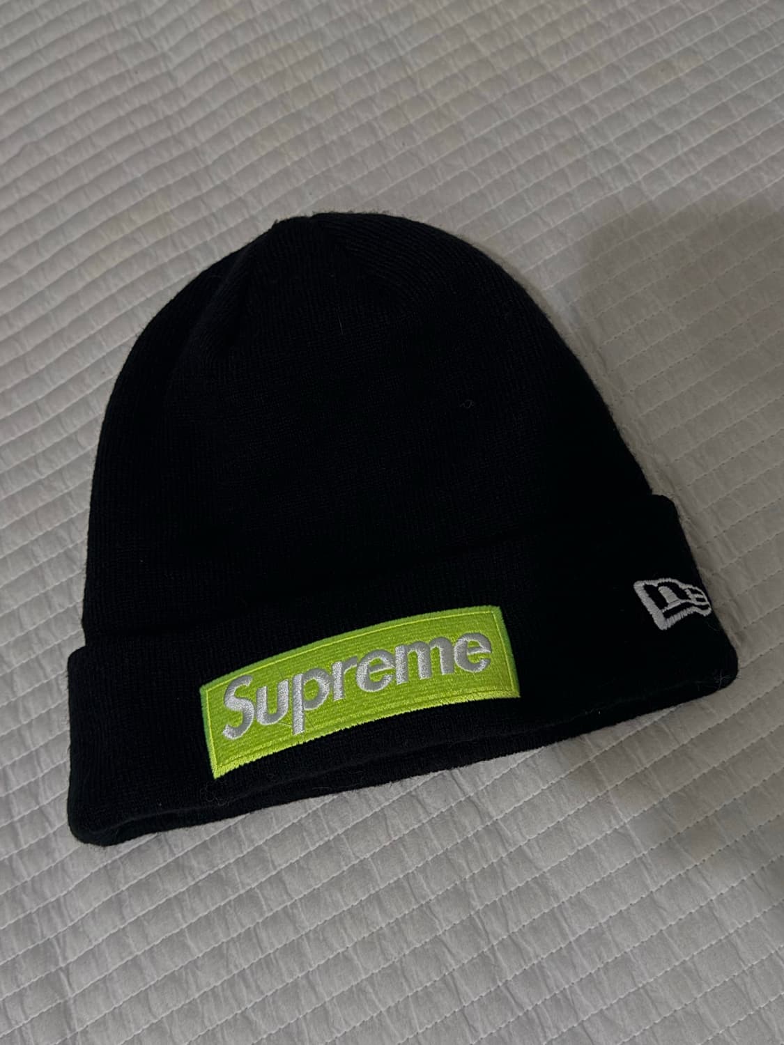 Supreme x New Era 비니 상품이미지1