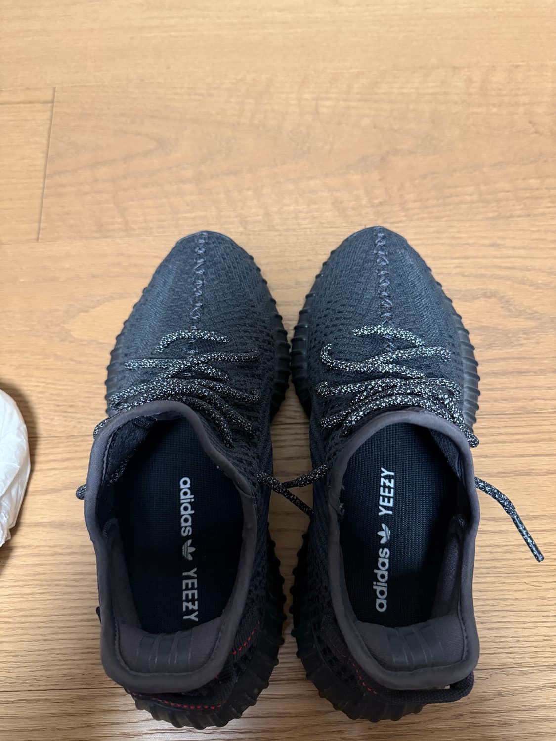 아디다스 이지350 트리플블랙 260사이즈 상품이미지2