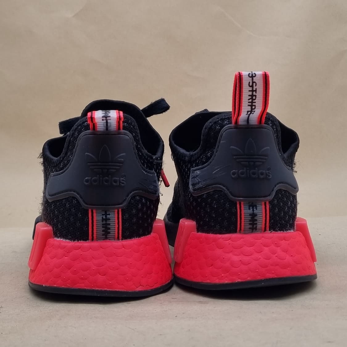 아디다스 NMD R1 남성운동화275  상품이미지4