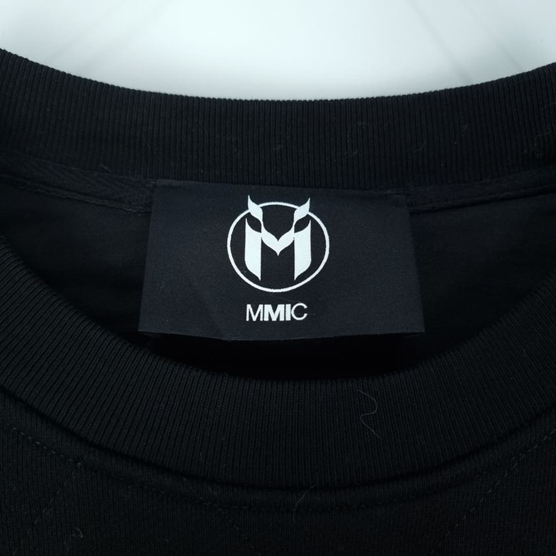 [엠엠아이씨] 신슐레이트 오버사이즈 맨투맨 블랙 M17911 상품이미지8