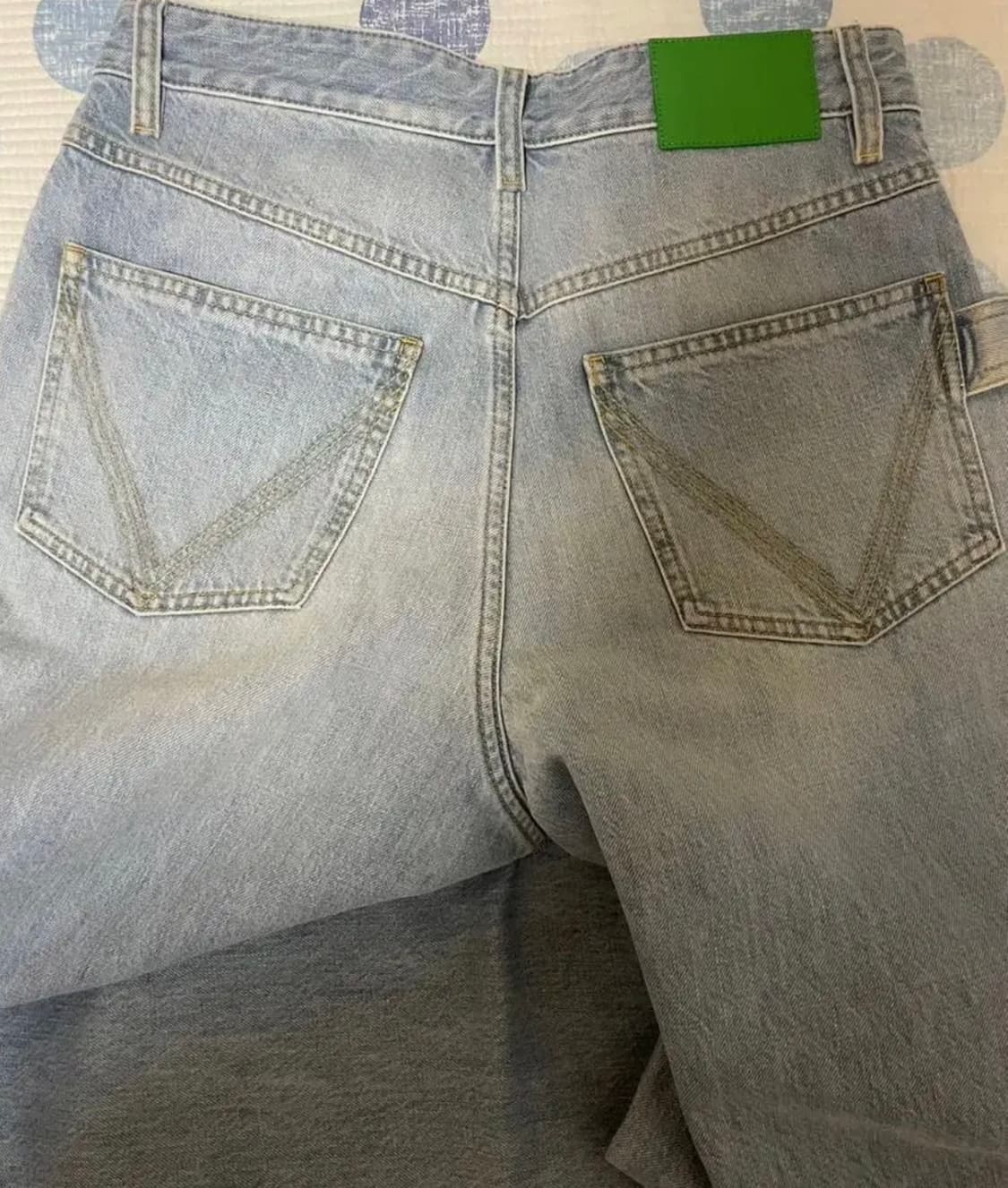 [미개봉 새상품] 보테가베네타 루즈핏 스트레이트 데님팬츠 라이트블루 44 상품이미지4