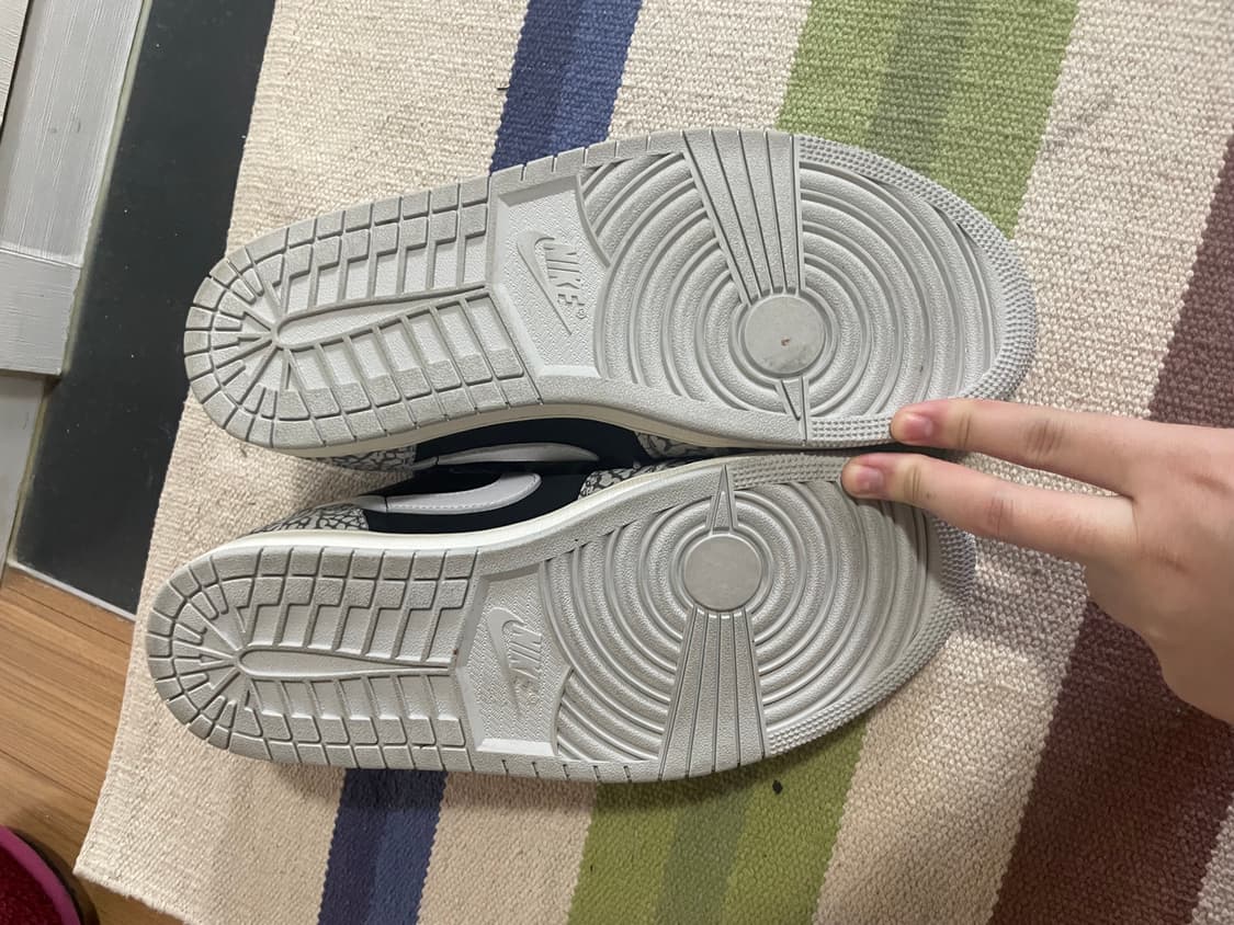 나이키 조던 1 로우 시멘트 295 상품이미지3