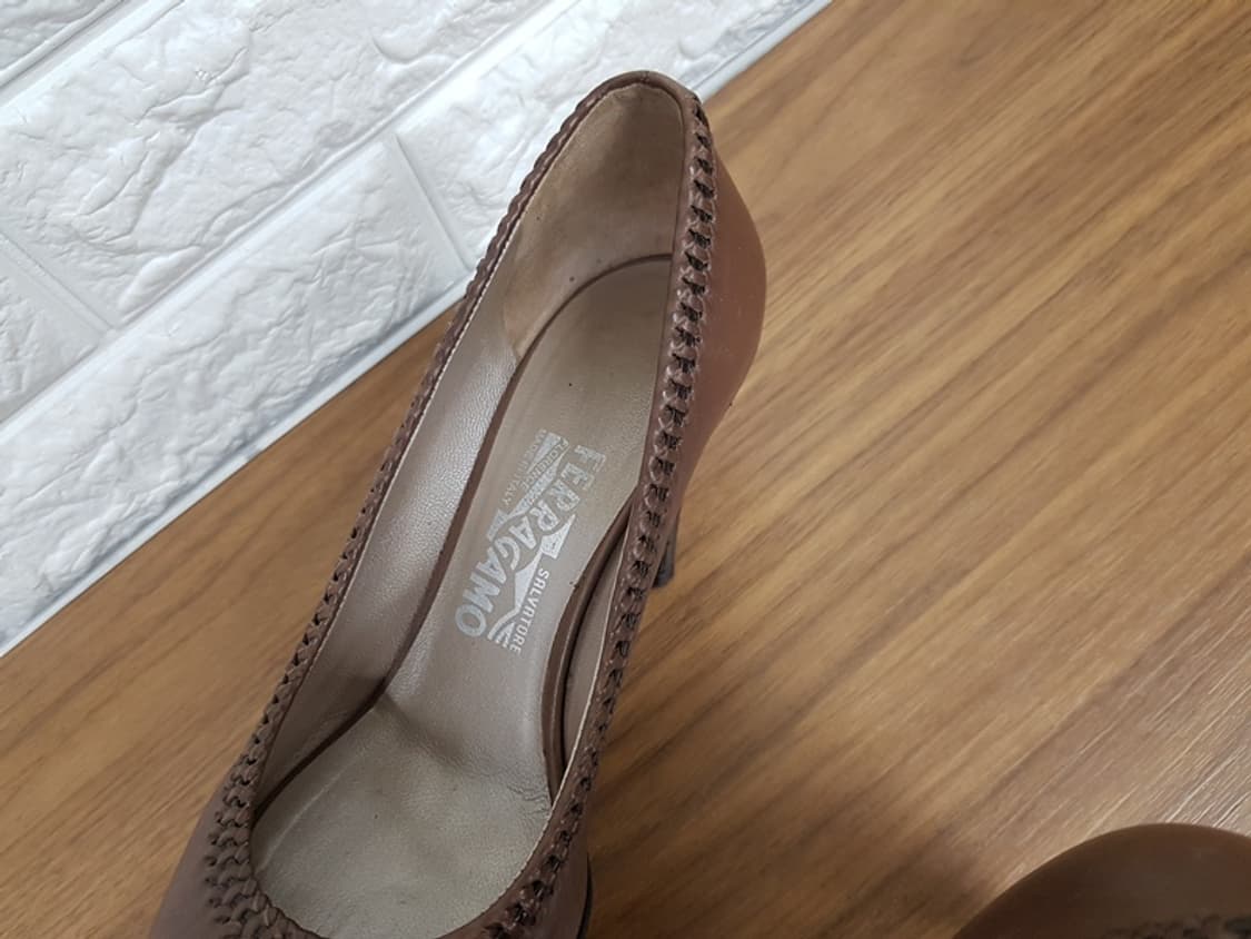 페라가모 토오픈 구두 245 (7반D) 상품이미지6