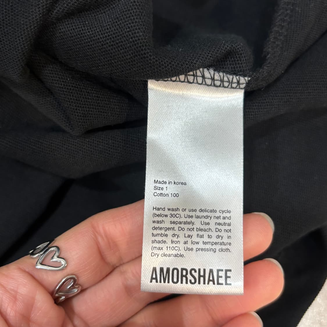 아모르샤이) Line Sweatshirt BK F 상품이미지10