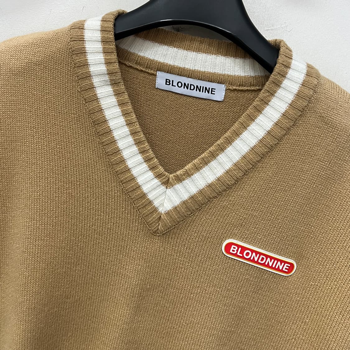 블론드나인 오버핏 브이넥 니트 스웨터 M 상품이미지3