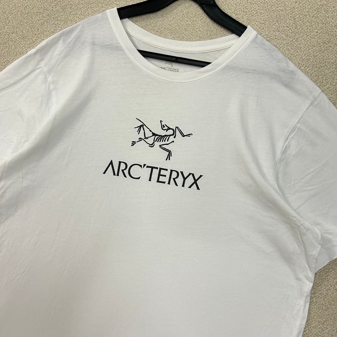 (XL) 아크테릭스 빅로고 화이트 라운드 반팔티 상품이미지2