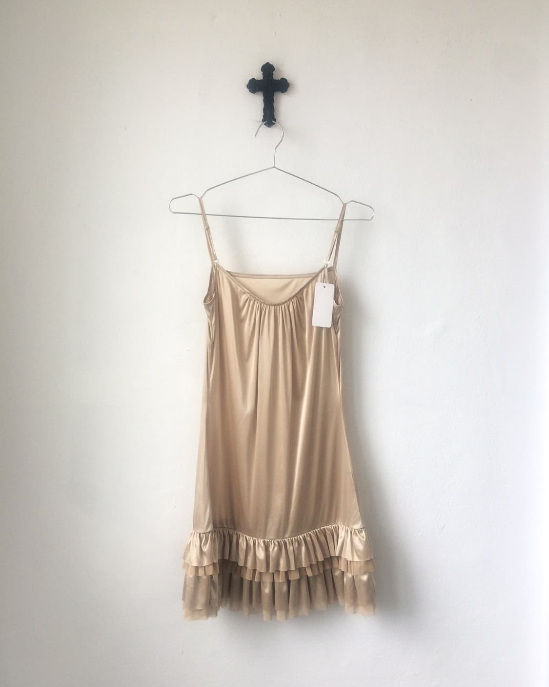Frill layered slip onepiece 상품이미지1