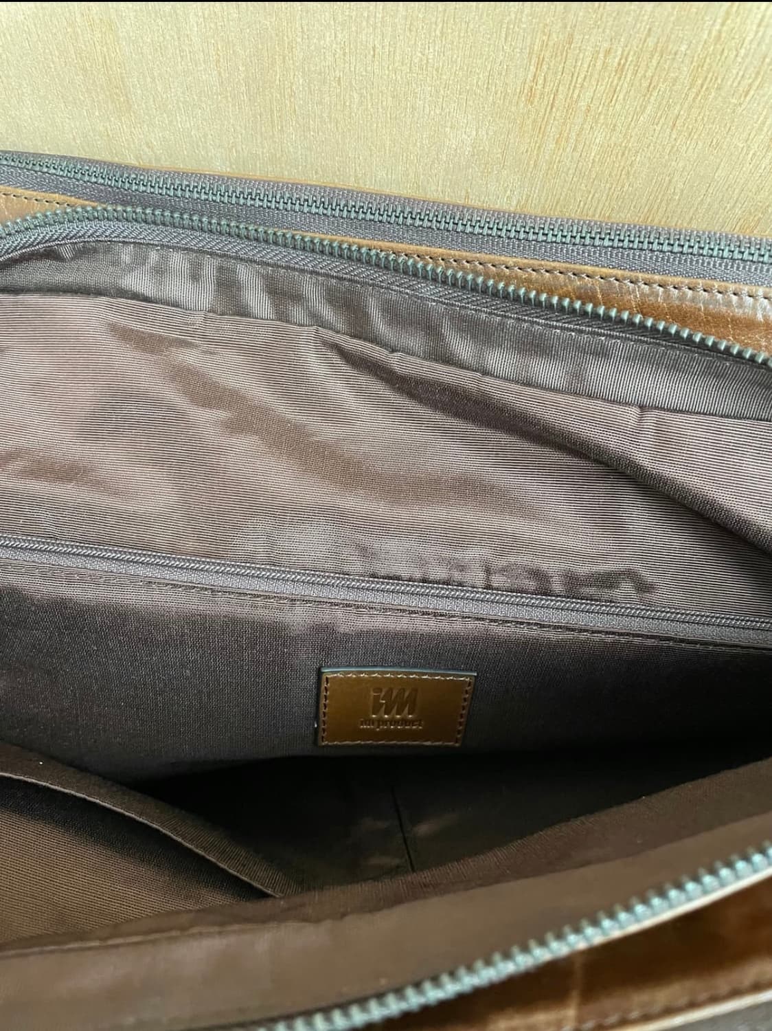 이세이 미야케 레더 숄더백 상품이미지8