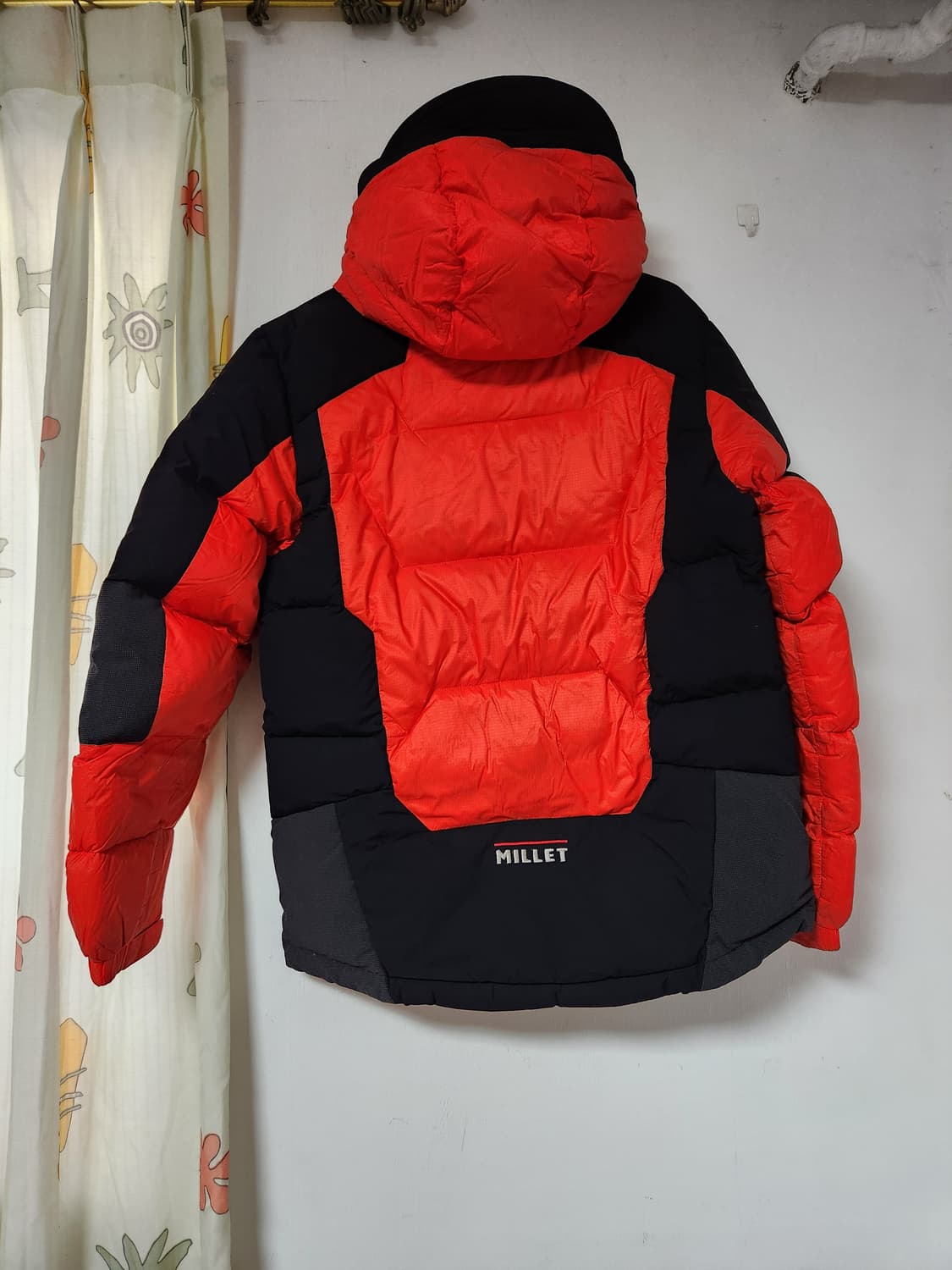 밀레 여성 오리털 오렌지/블랙 패딩 95 상품이미지2