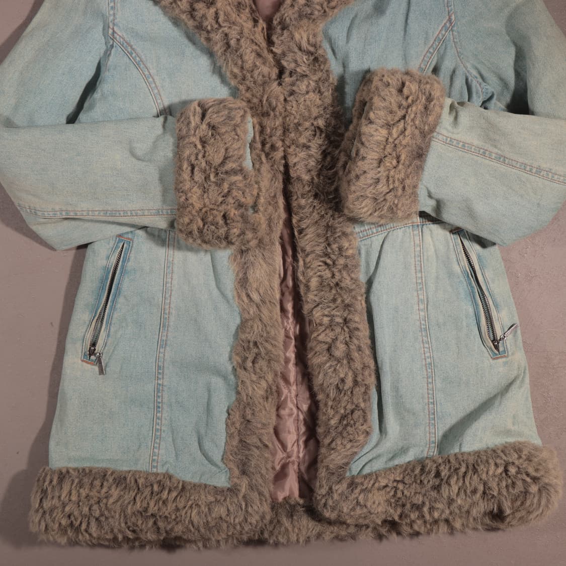 DENIM FAKE FUR JACKET 상품이미지3