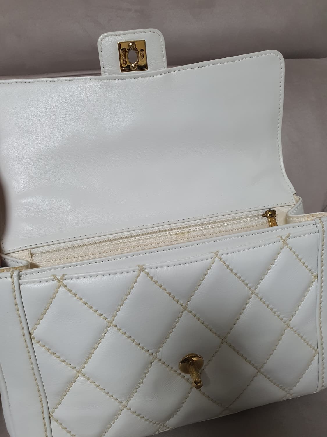 샤넬 와일드스티치 켈리백 화이트 상품이미지5