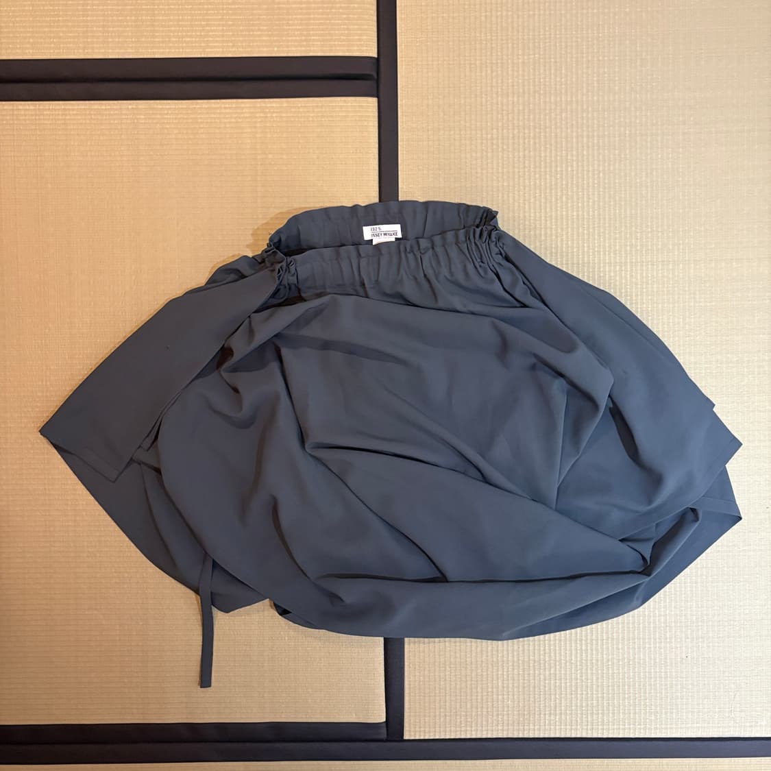 Issey Miyake 이세이미야케 드레이프 하프 팬츠 상품이미지3