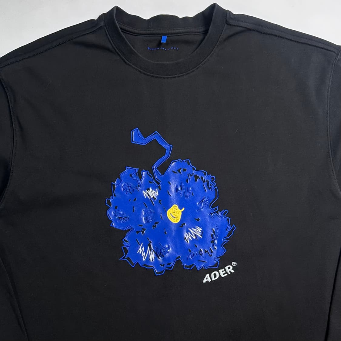 아더에러 플라워 롱 슬리브 상품이미지3