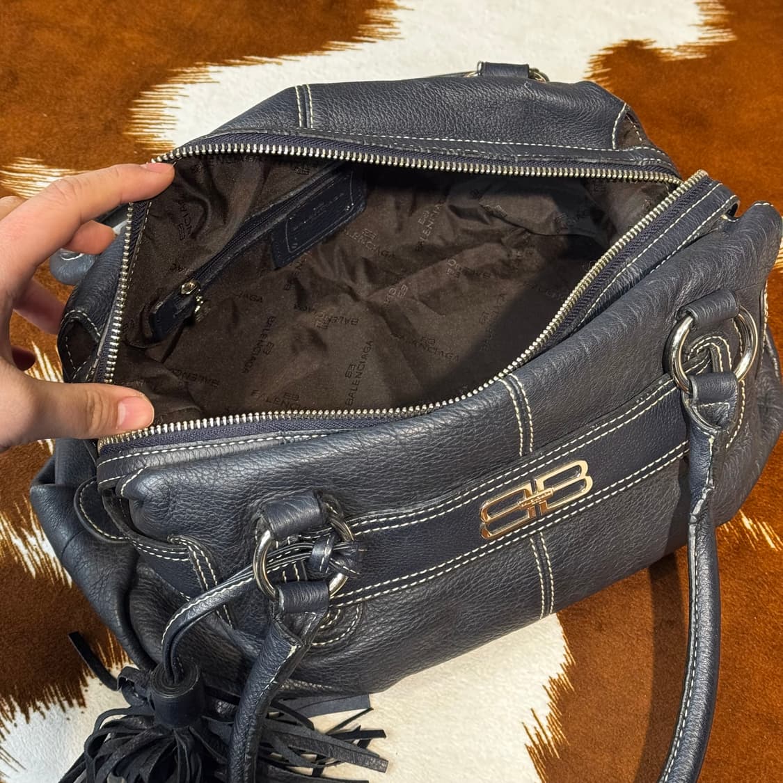 발렌시아가 BB로고 테슬 숄더백 (OS) y2k 상품이미지6