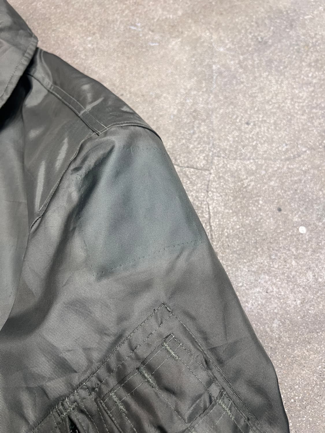 알파 인더스트리 CWU-45/P 플라이트 자켓 상품이미지8