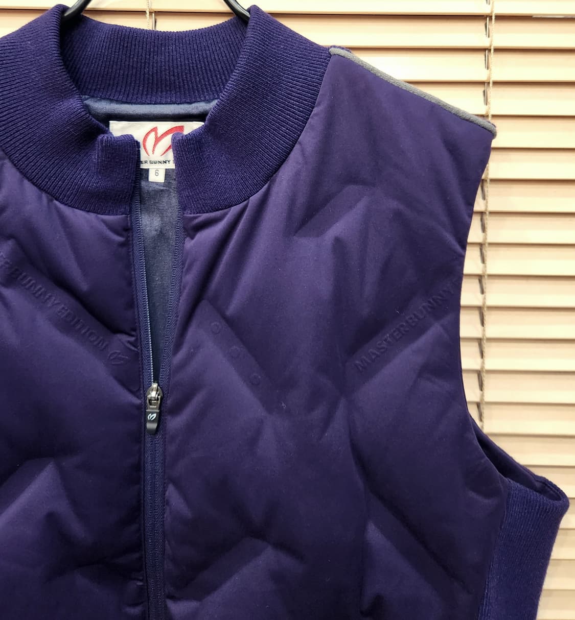 (새상품)마스터버니 에디션 남성골프 구스 다운조끼 상품이미지2