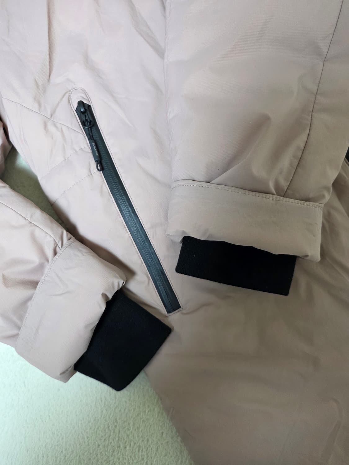 블랙야크  다운 후디 자켓 여성90 상품이미지6