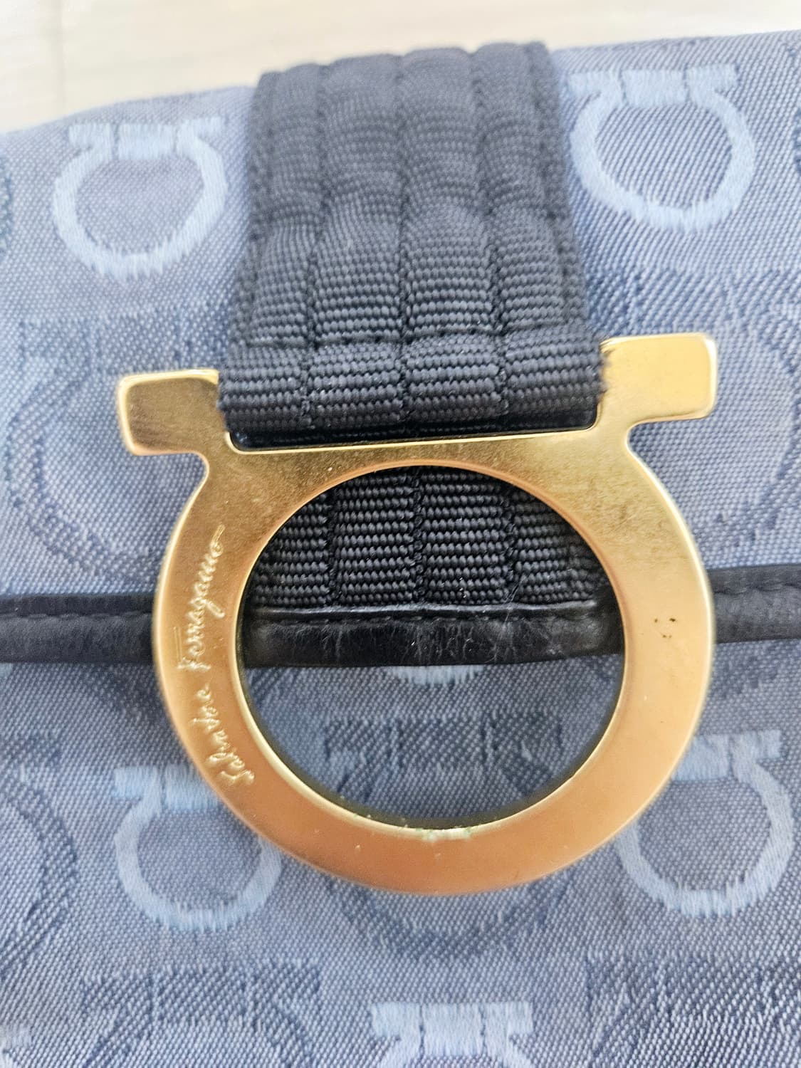 페라가모 숄더백  정품  상품이미지5