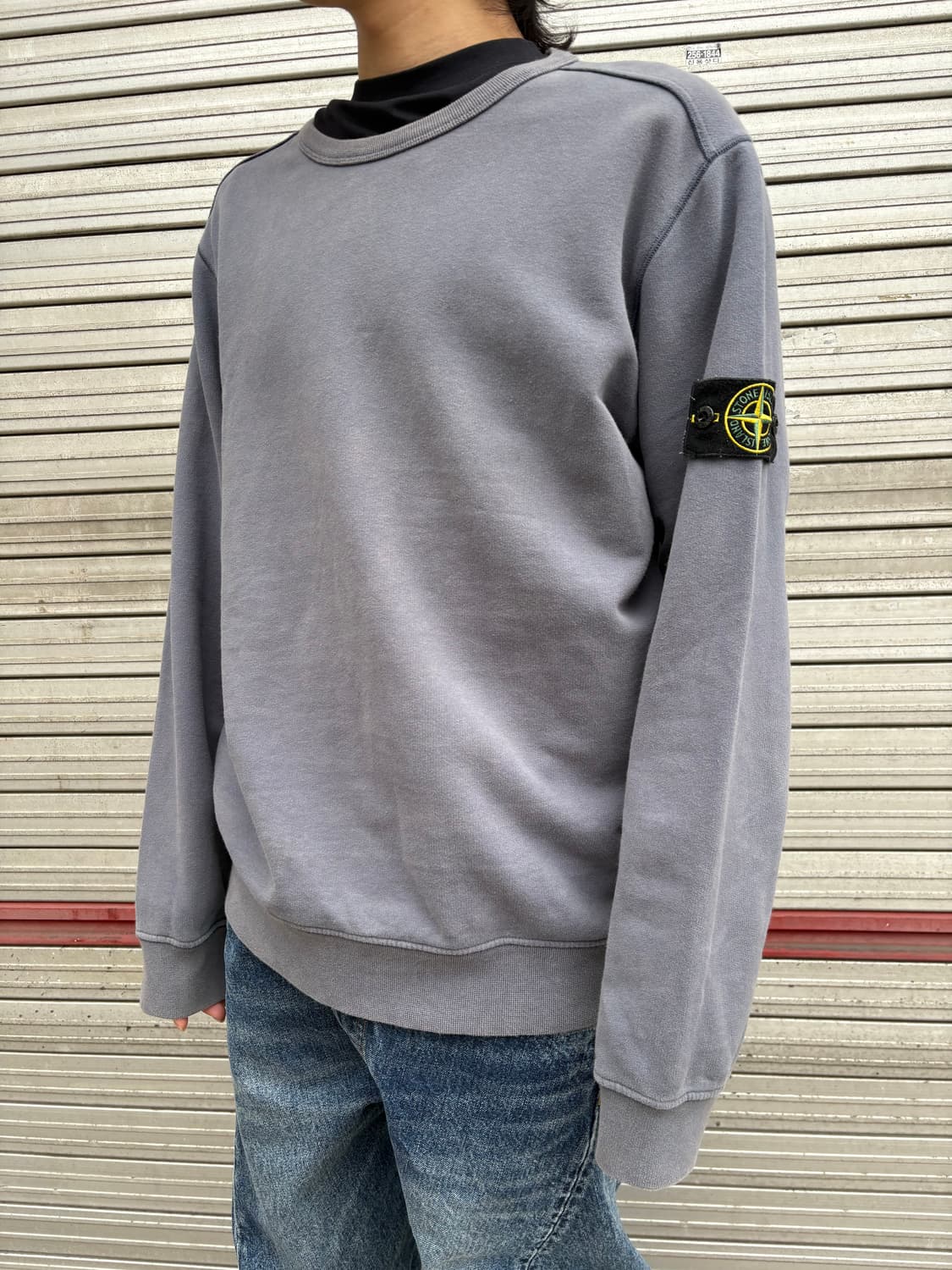 페이딩 스톤 아일랜드 스웻셔츠 상품이미지1