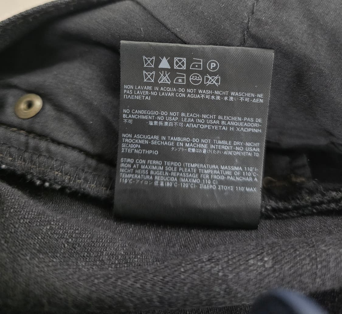 생로랑 무릎찢청 블랙청바지.  싸이즈 32 상품이미지9