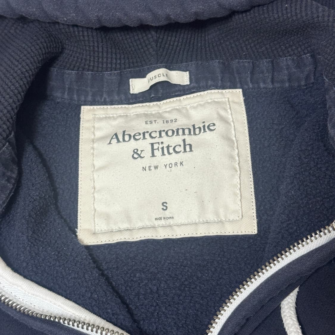 아베크롬비 네이비 후드집업 S 상품이미지2