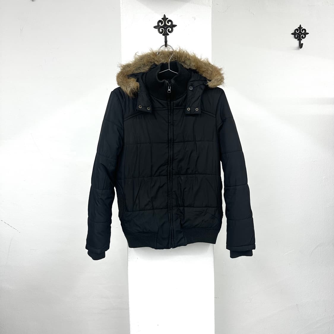 Black fur down jacket 상품이미지1