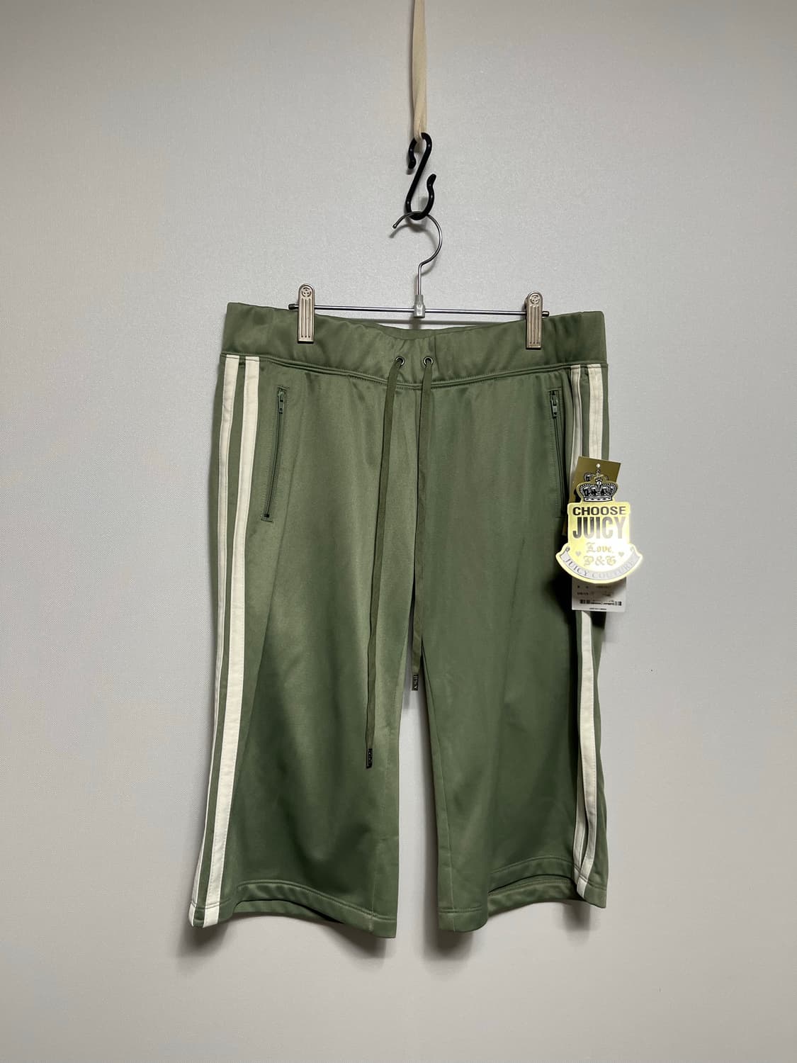 쥬시꾸뛰르 그린 트랙 반바지 올리브 S 상품이미지1