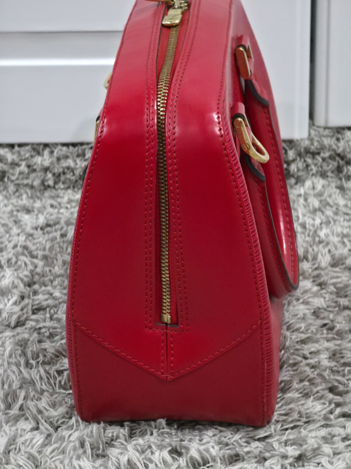 루이비통 에삐백 에피 레더 사블론 퐁네프 핸드백 토트백 상품이미지4