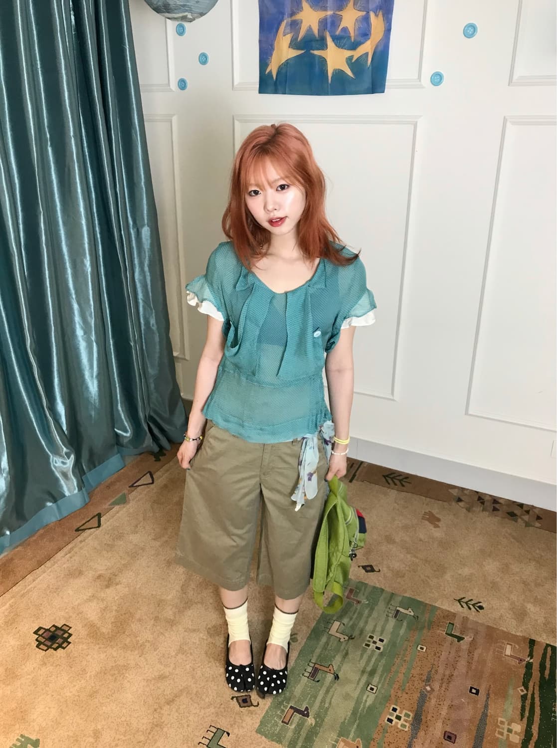 단추 포인트꩜ 도트 블라우스에 베이지 팬츠를 더해 아웃도어 키치 룩🍄 상품이미지5