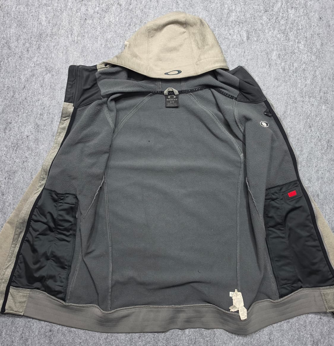 오클리 빈티지 테크니컬 풀집 후드집업 M 상품이미지3