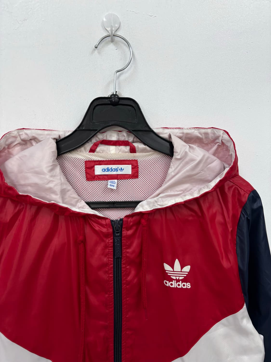 아디다스 불꽃 후드 바람막이 상품이미지3