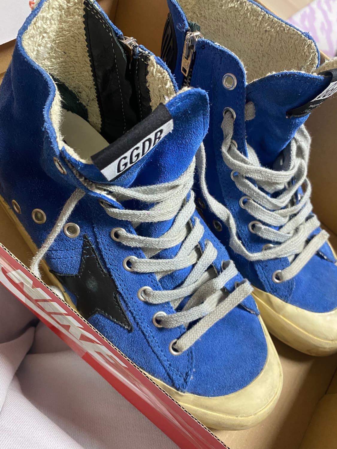 골든구스 하이탑 스니커즈 상품이미지1