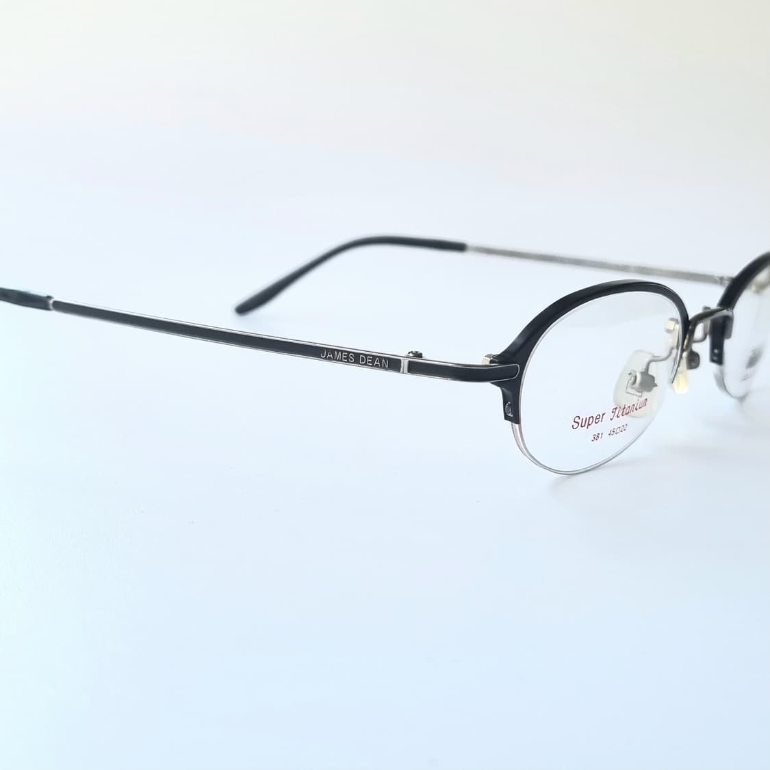 데드스탁 미니멀 오벌 슈퍼티타늄 안경테 1112 상품이미지8