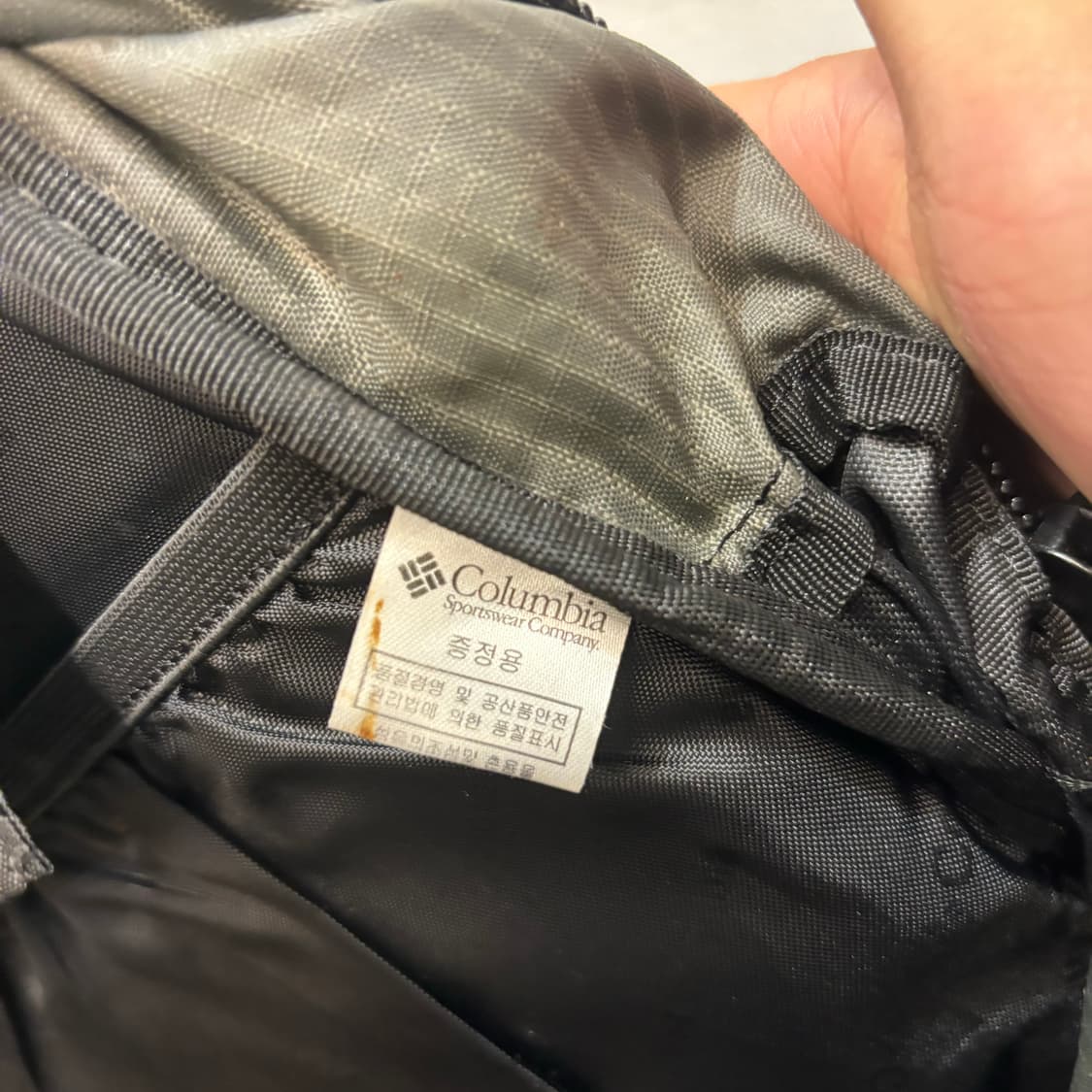 컬럼비아 빈티지 투톤 배색 아웃도어 백팩 OS 상품이미지8
