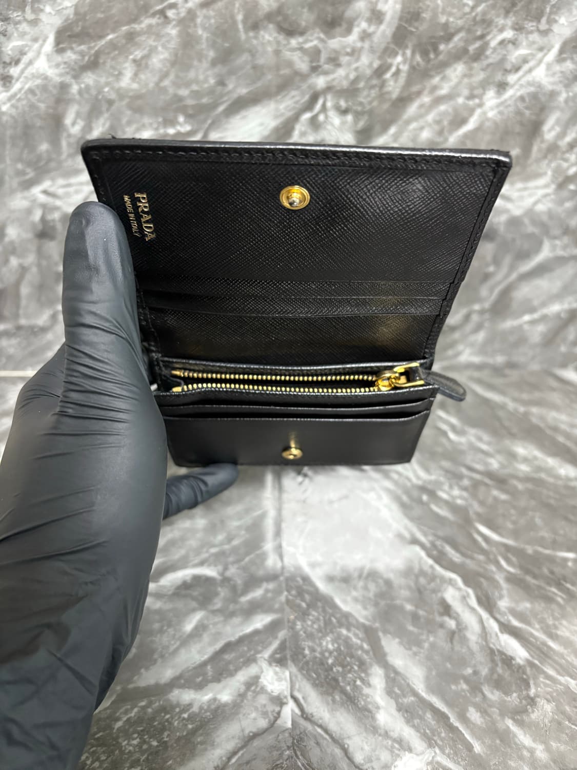 프라다 사피아노 금장 메탈로고 카드지갑 상품이미지4