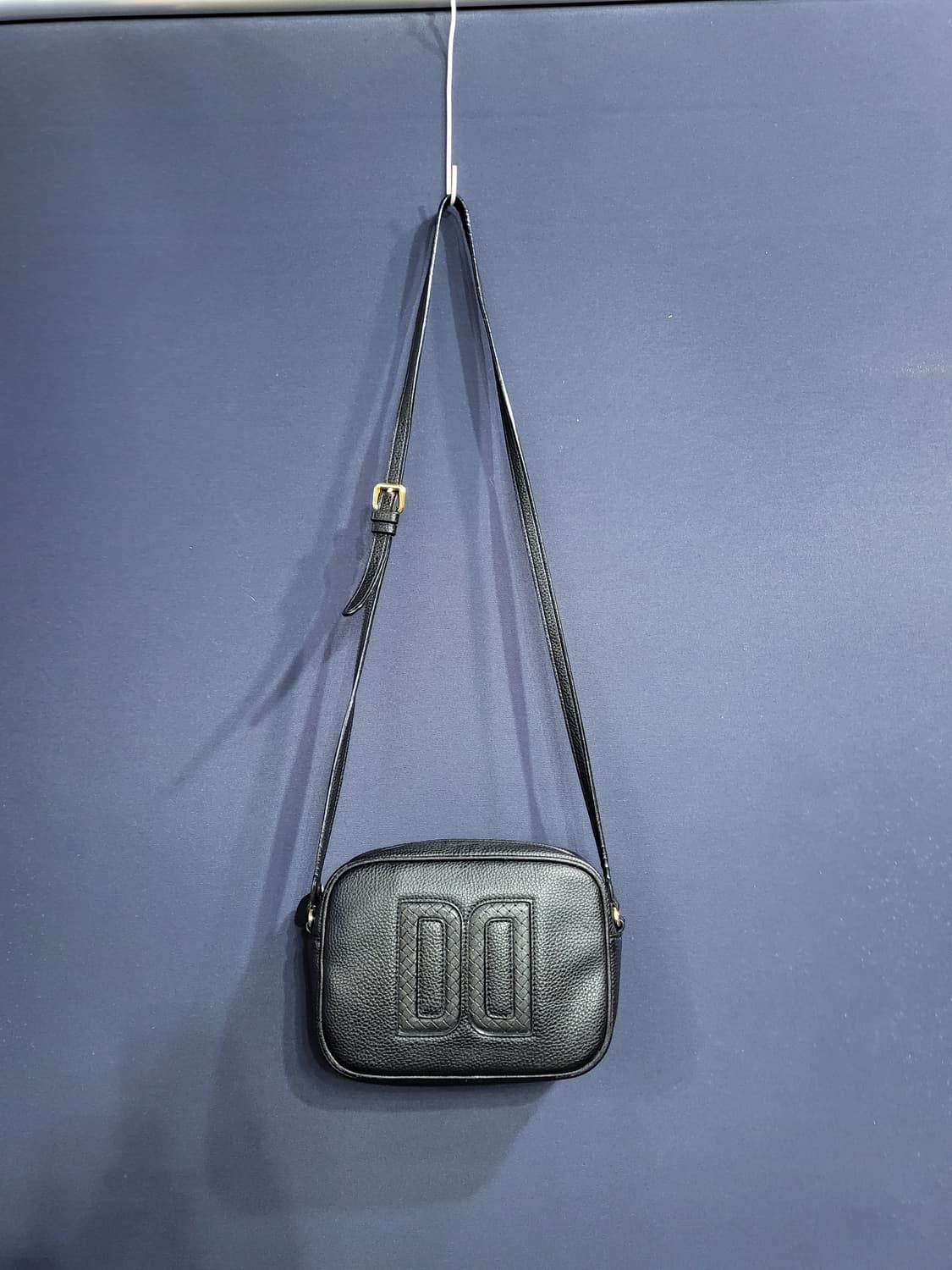 닥스 크로스 카메라백 상품이미지1